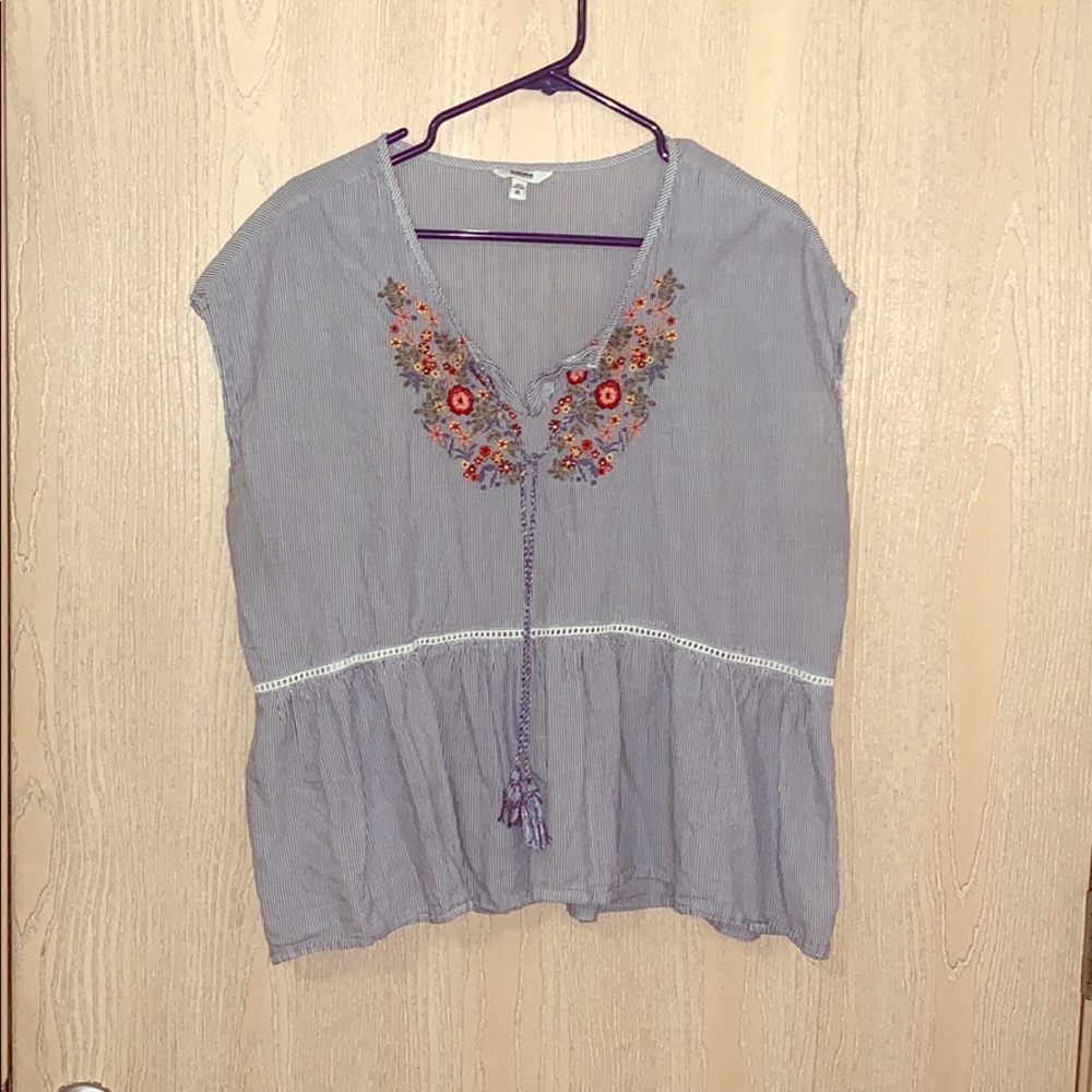 Embroidered floral peplum blouse